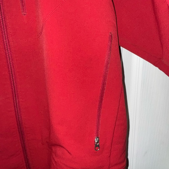 Red Patagonia Jacket - Picture 2 of 5
